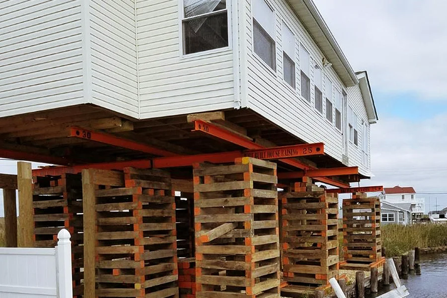 House Raising / Lifting in Greenville, MS